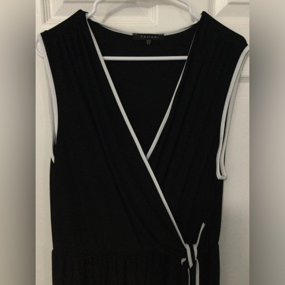 Tahari Black Sleeveless Jumpsuit Size 2X - Picture 3 of 5